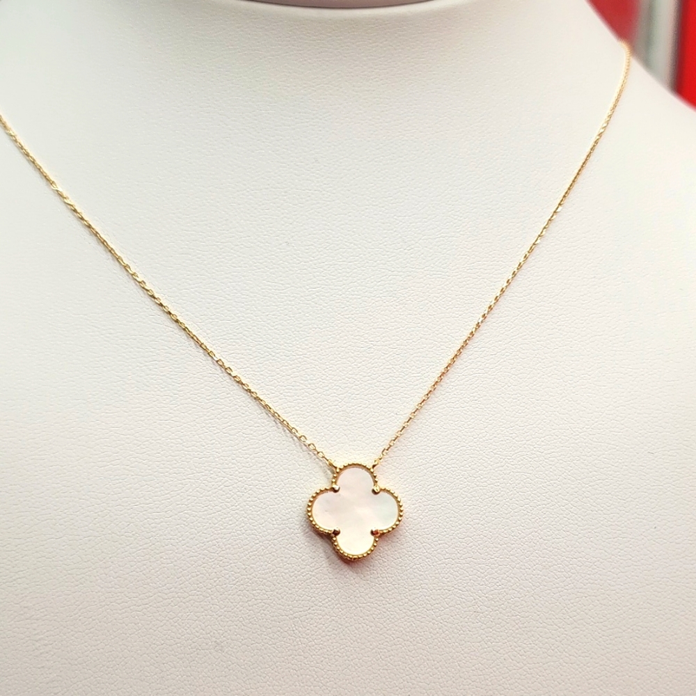 18K Clover Necklace White Mother Of Pearl 14mm Pendant Size 18-19" UNBRANDED NEW